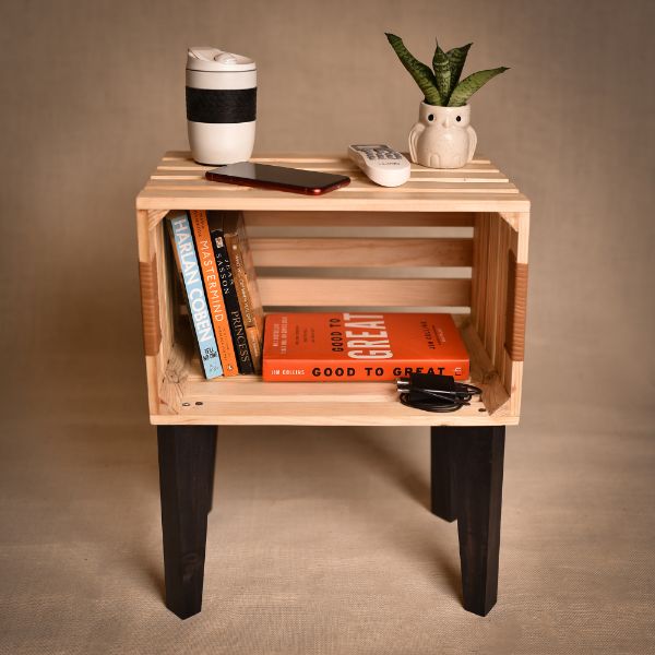 Classic Side Table (Pine) 3